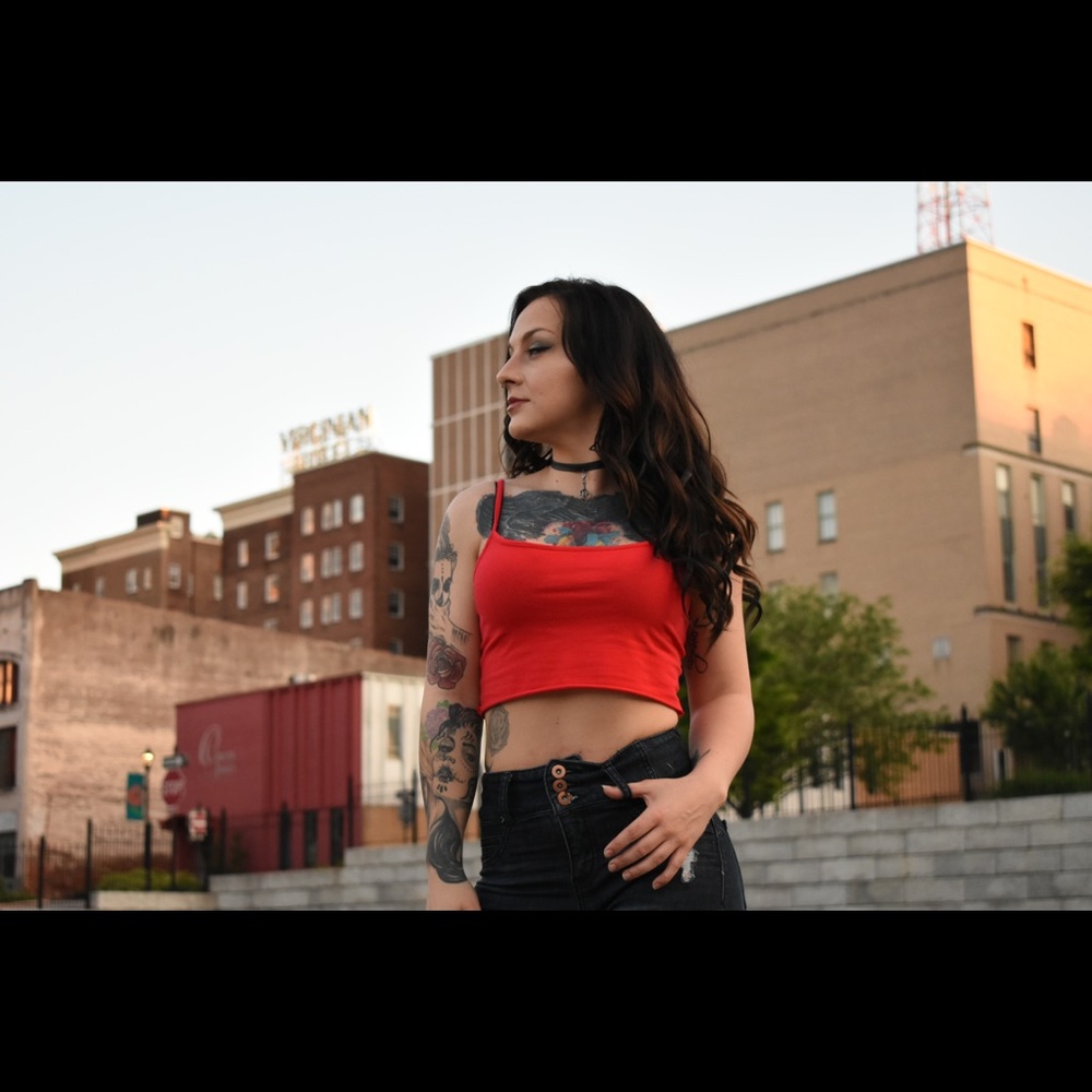 Meet your Posher, Tiny